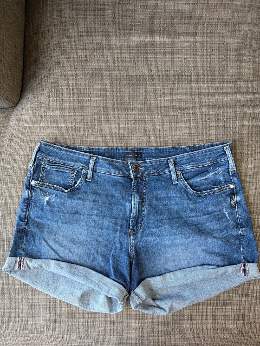 Silver Jeans Roll-Cuff Denim Boyfriend Shorts EUC size 20W